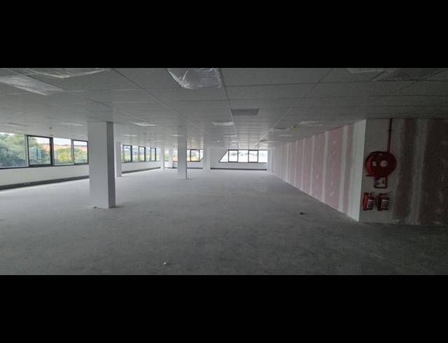 BUSINESS PROPERTY TO RENT IN VORNA VALLEY